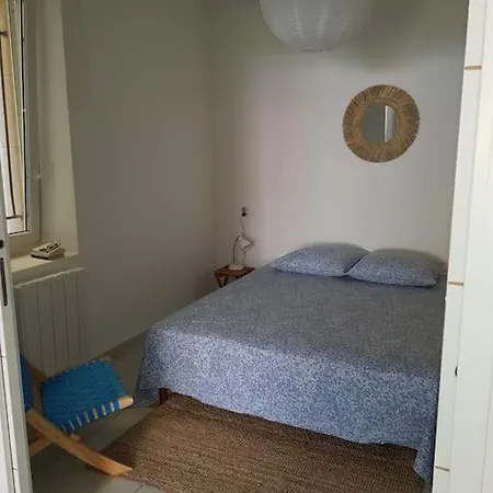 T2 Avec Jardin Privatif 3 Etoiles * Mèze