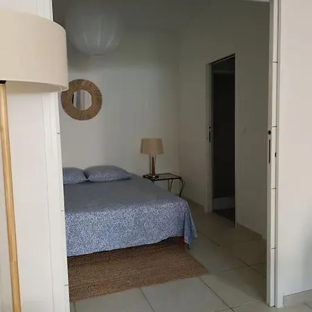 Apartment T2 Avec Jardin Privatif 3 Etoiles Mèze